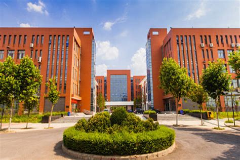 郑州大学(高升专)