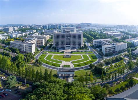 南京大学