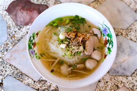 過(guò)橋米線(xiàn)