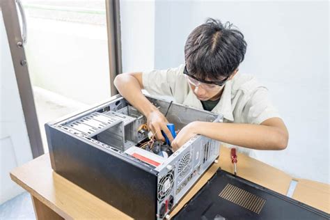 计算机安装与维修综合班