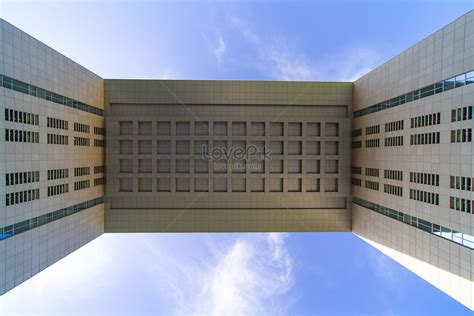 北京航空航天大学