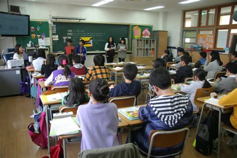 編導播音攝影藝術生復讀班
