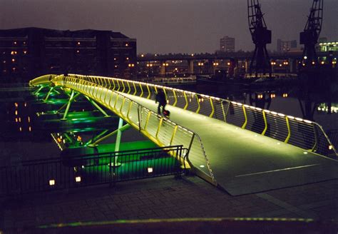 水上滾筒橋