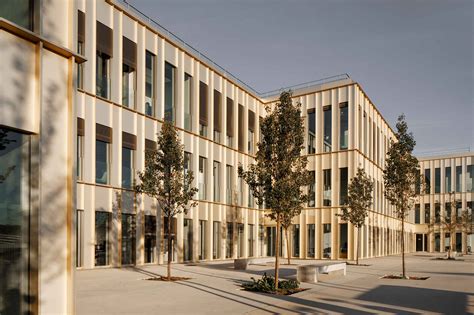 法国高等商学院