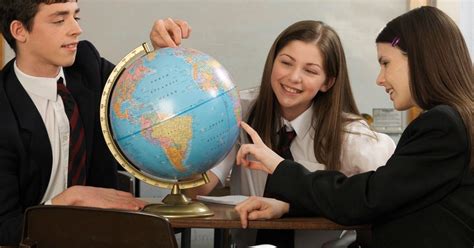 英国/澳洲本科出国留学