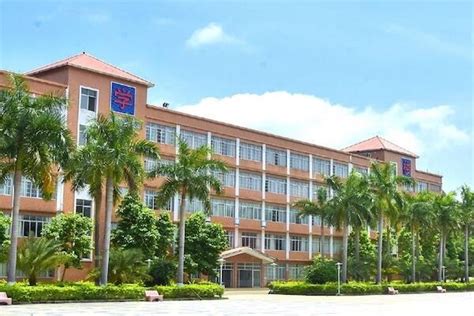 广州南洋理工职业学院成人高考