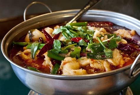 豆花魚火鍋