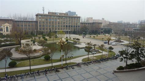 郑州大学