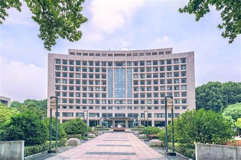 南京航空航天大学工商管理本科