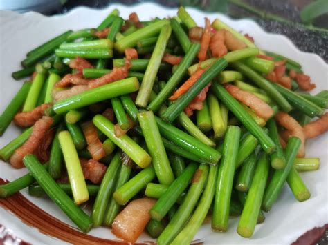 蒜薹肉絲