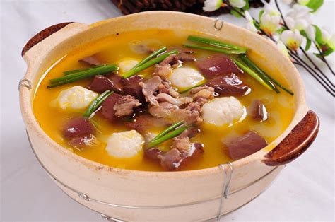 鴨血粉絲湯