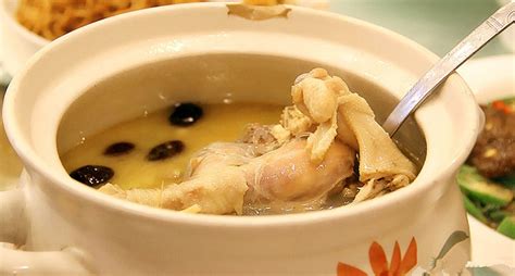 瓦罐煨湯