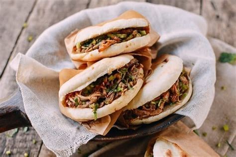肉夹馍、凉皮等小吃类