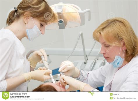 口腔医师课程