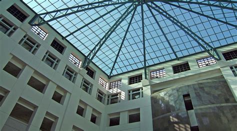 新加坡建筑管理学院留学