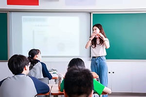 深圳道尔顿新华公学国际初中招生简章