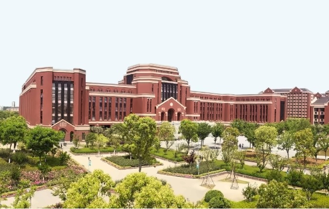 上海建桥国际高中.jpg