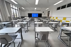 BANZ行中中学教室