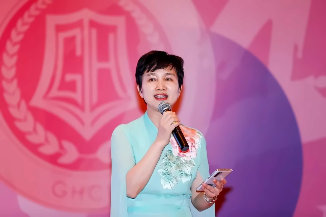 校长雷冬冬毕业典礼发言.jpg