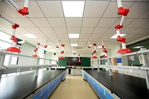 美国(青岛)伍斯特学校实验室