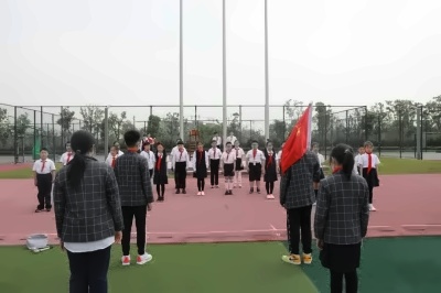 湖州帕丁顿升旗仪式.jpg