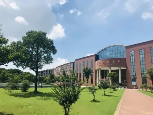 中加楓華國際學校.jpg