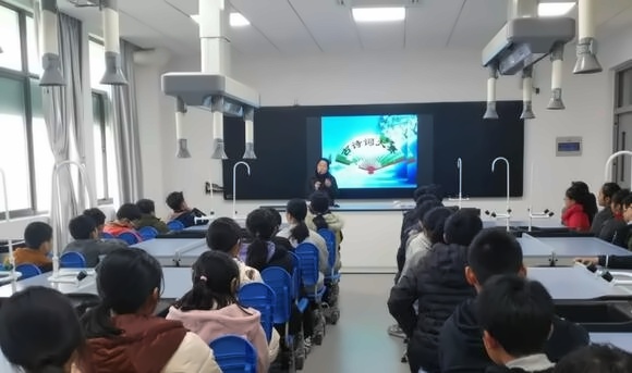 古诗词大会.jpg