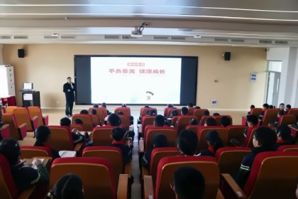 帕丁顿双语学校湖州晚报小记者活动.jpg