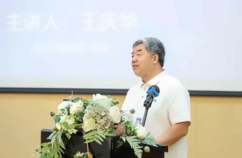 教材编审委员会委员莅临广外附设番禺外国语学校开展语文专题讲座