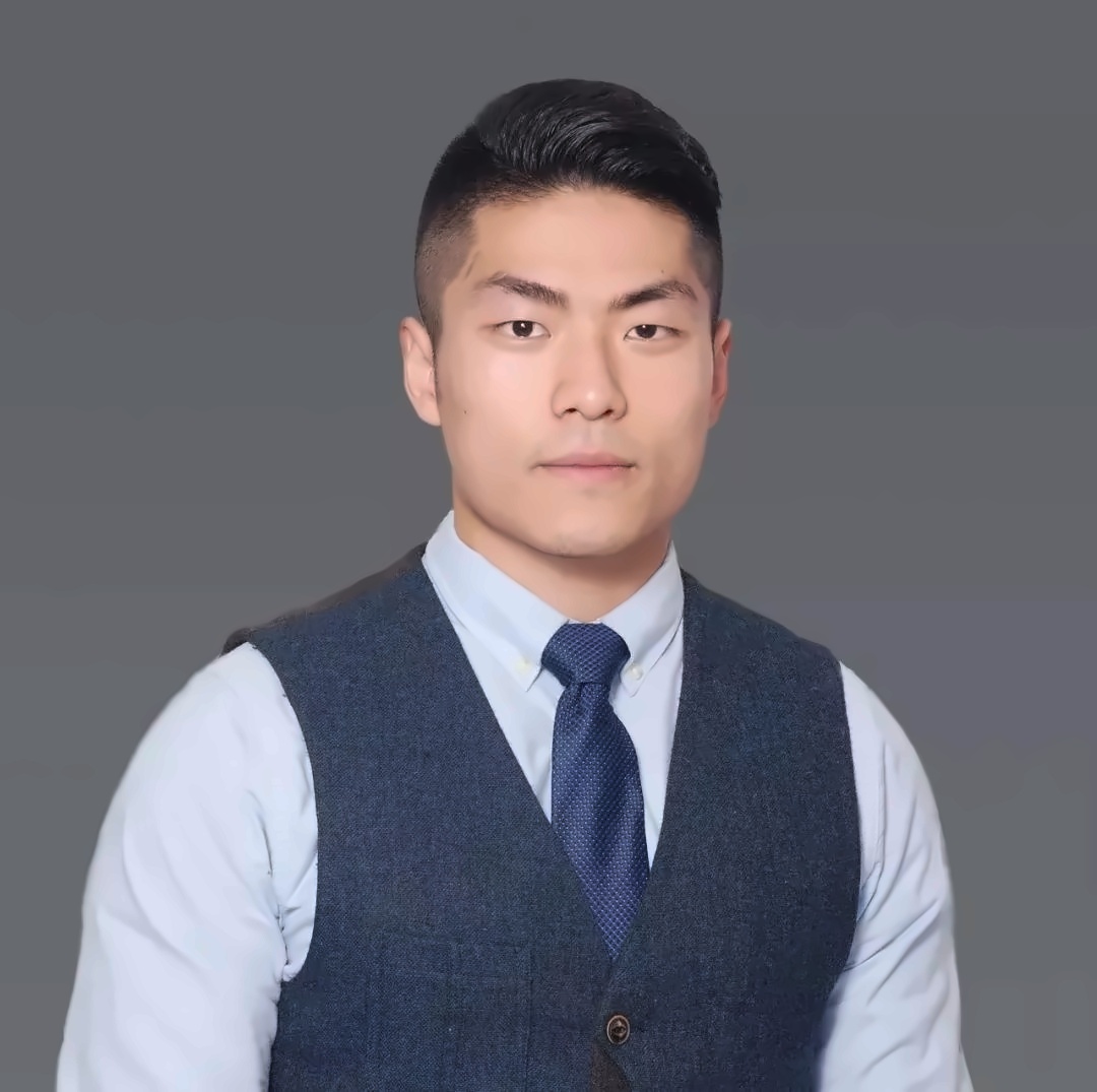 史志伟 Chase Shi.jpg