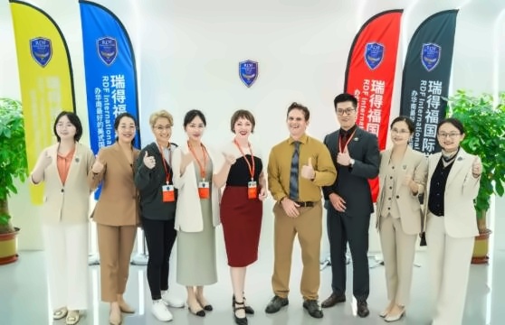 众多海外名校招生官来访深圳瑞得福国际学校