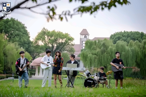 同学们