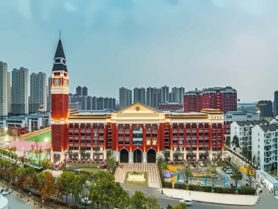 武汉经开外国语学校