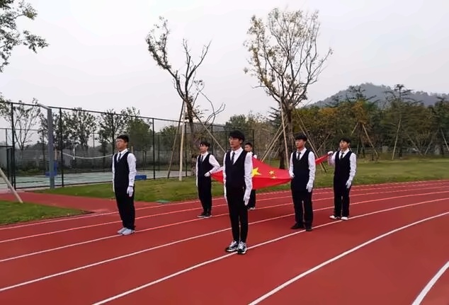 升旗仪式.jpg