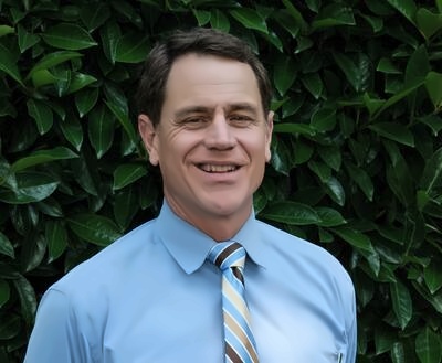 学生事务主任 ——Robert R. Robillard.jpg