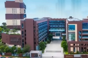 深圳市承翰学校信男日本名校班2+1.5课程招生简章