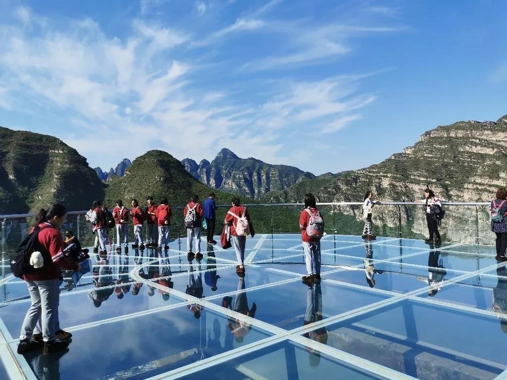 王府学校