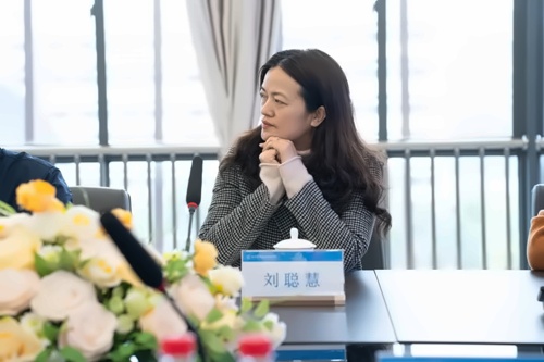 湖州市南太湖双语学校小学校长