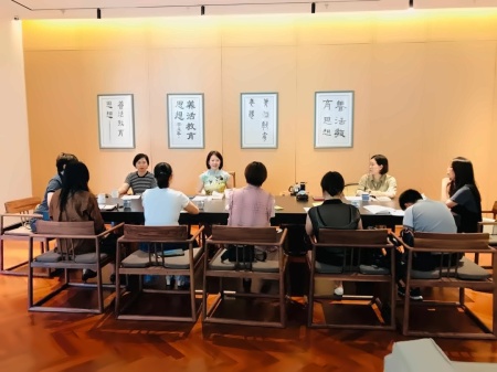 苏州工业园区外国语学校养活教育讲习.jpg