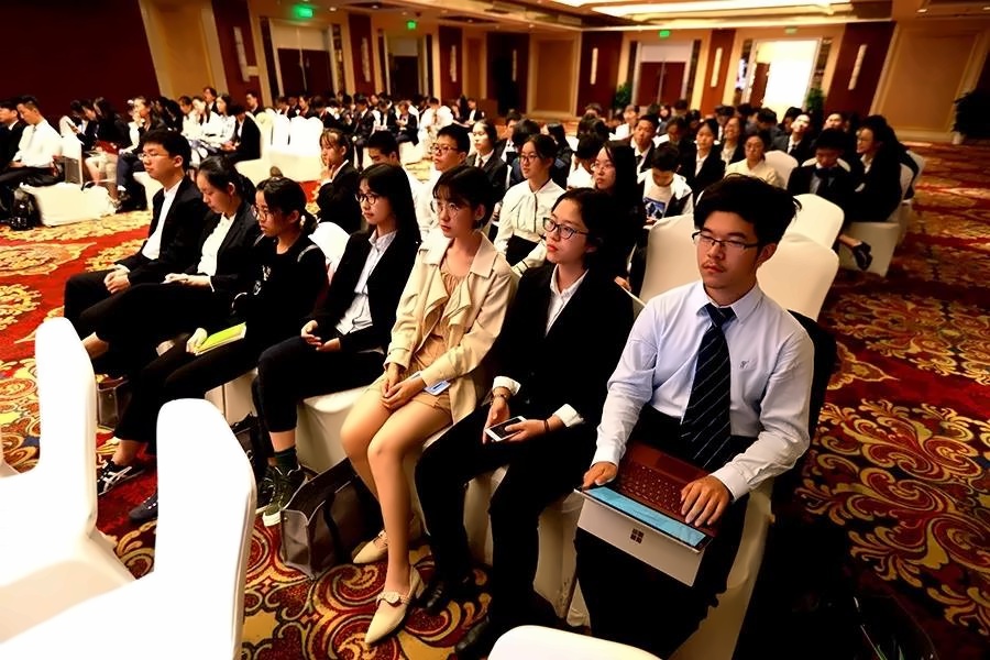 中育贝拉国际高中学生获得北京市高中生商业模拟挑战赛名