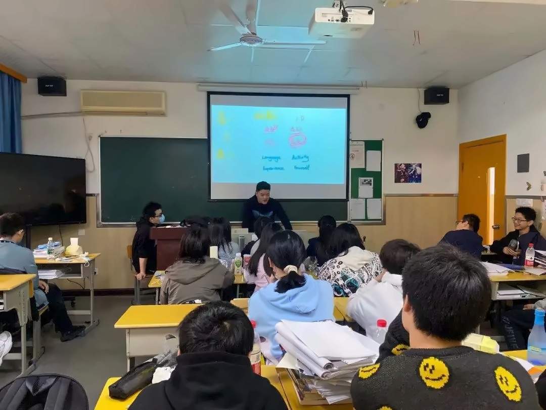 上外立泰A-Level课程中心优秀毕业生分享会.jpg