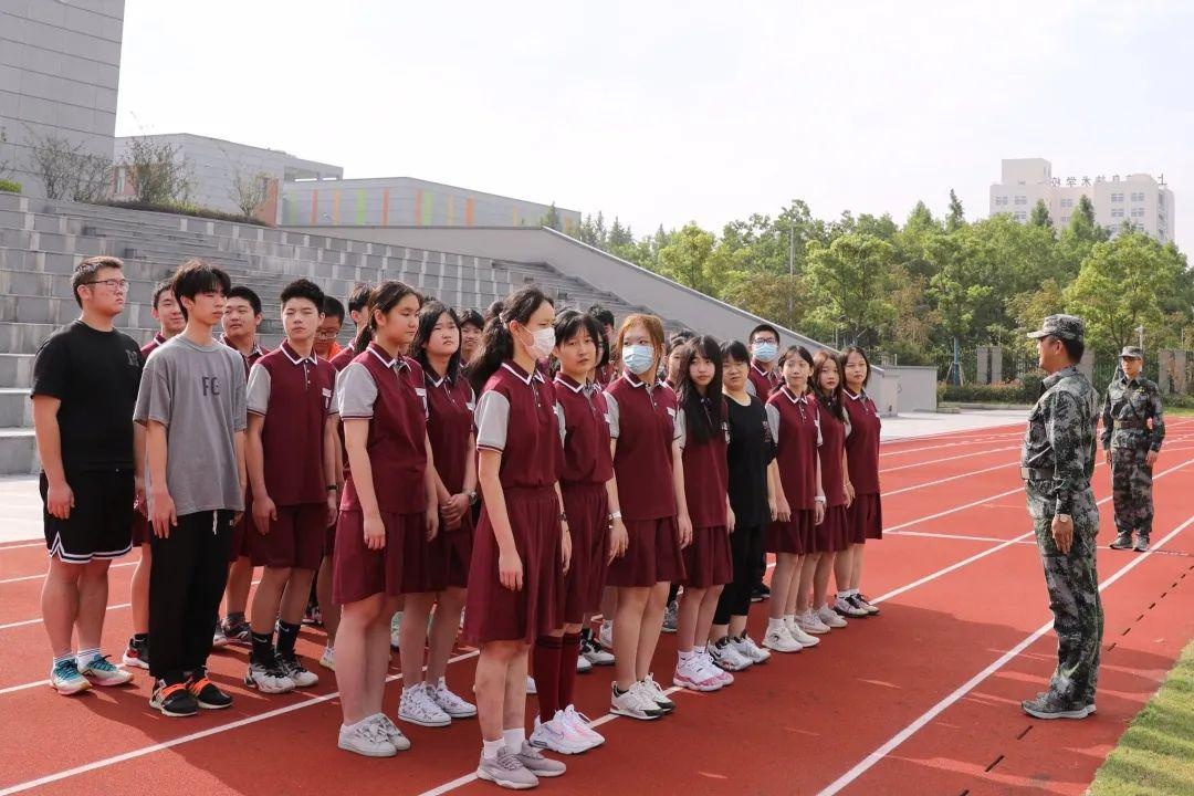 队列操练.jpg