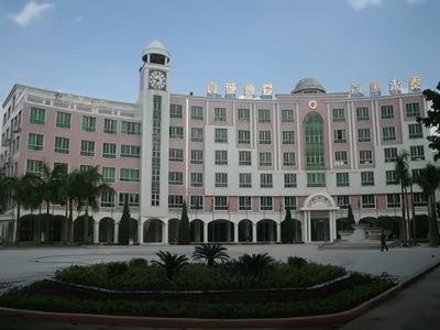 广州市华美英语实验学校学校大楼