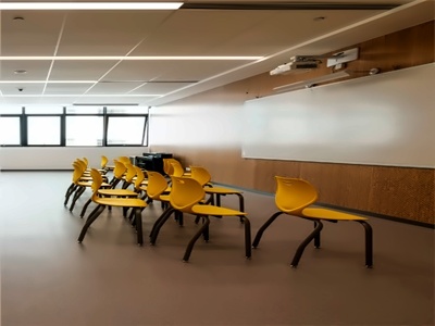 深圳市华朗学校音乐教室