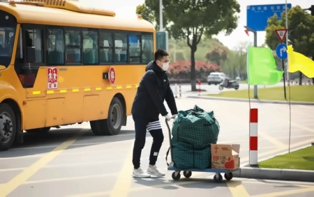 湖州帕丁顿初三开学3.jpg