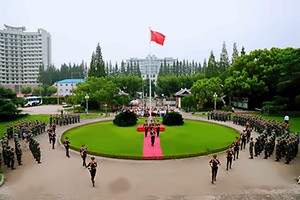 上应IEC学士桥升旗台