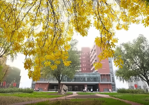 首都经济贸易大学出国留学
