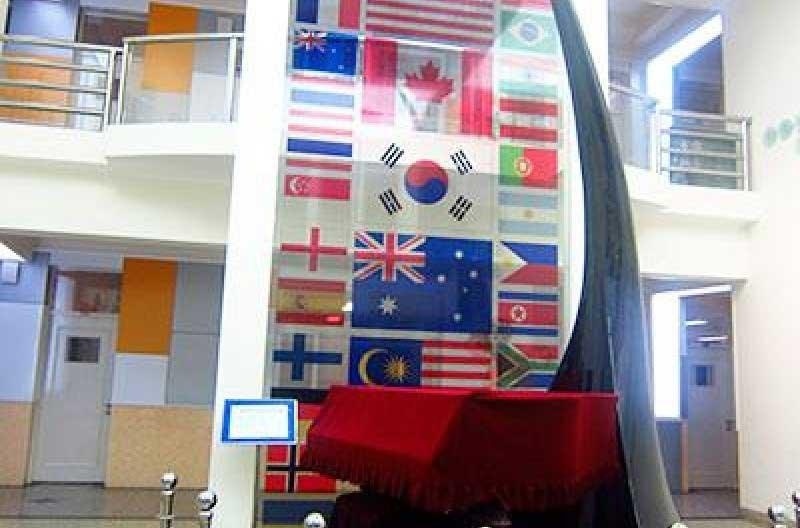 上海市新虹桥中学中加国际部