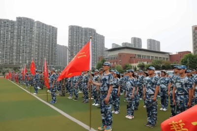 入学教育（军训）.jpg