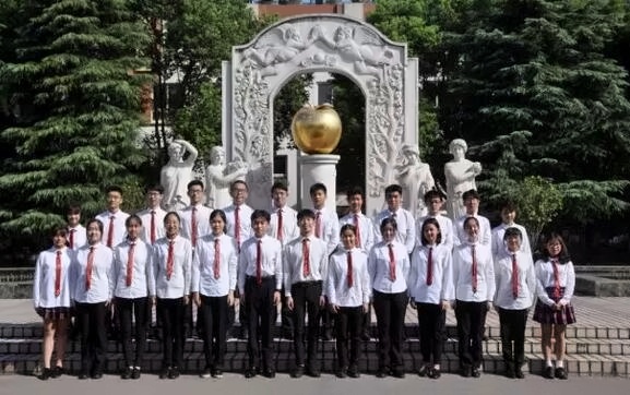 学生会成员.jpg